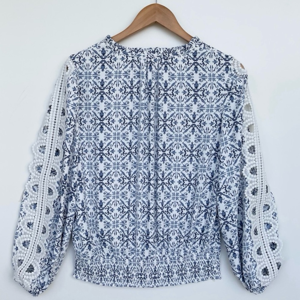 💙White House Black Market Blue and White Embellished Long Sleeve Blouse💙 - Picture 7 of 10